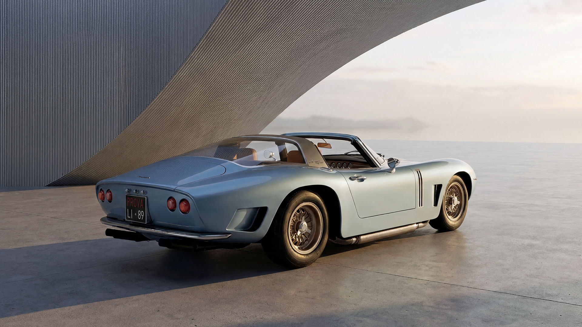 Famed designer Giorgetto Giugiaro penned a concept for an open-top 5300 GT Corsa, but the company folded before it was made