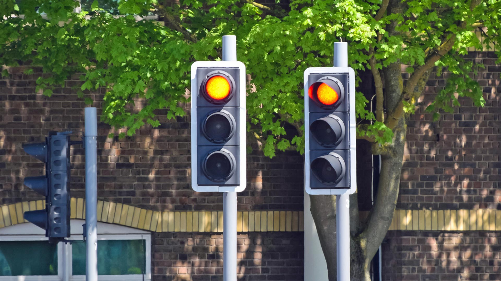 Almost 34,000 red-light offences were recorded in the first quarter of 2026 alone, averaging 377 every day