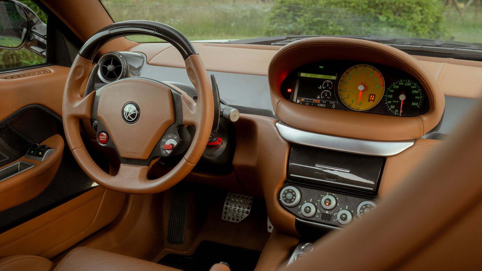 Niels van Roij Daytona Shooting Brake