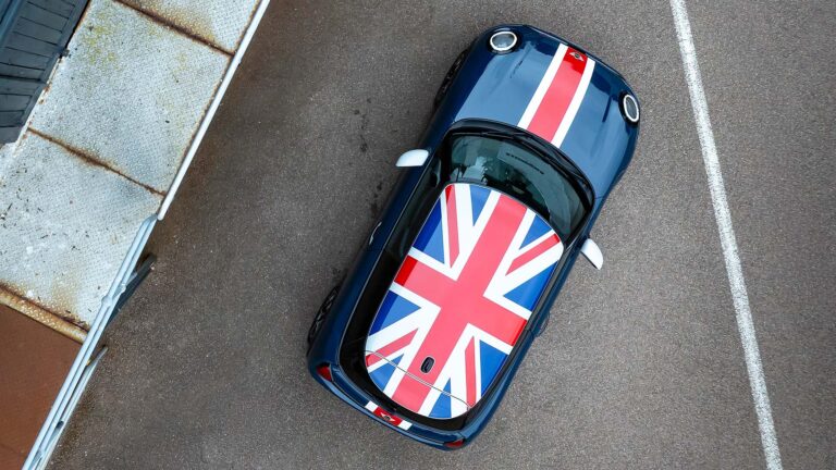 New Mini celebrates 25 years with patriotic Oxford Edition - Motoring ...