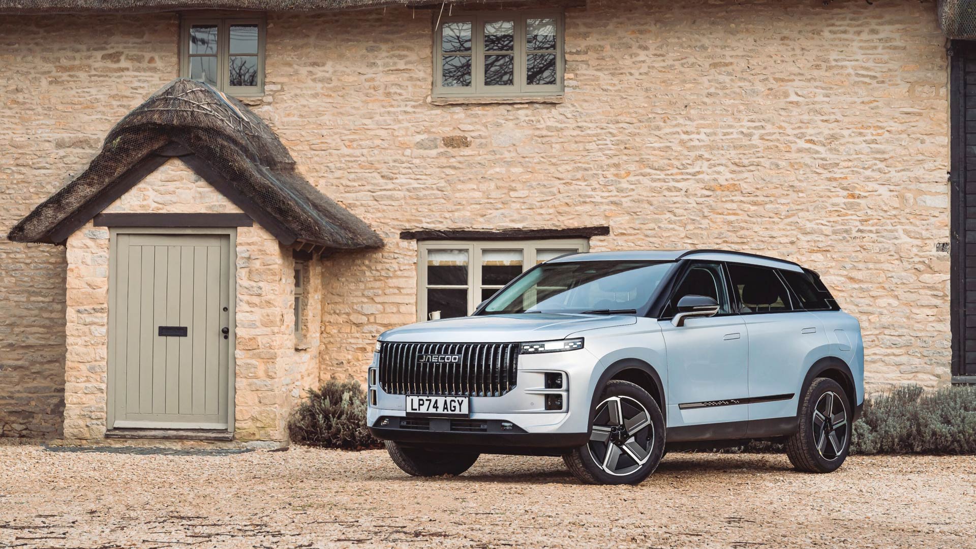 Electrified Cars Top Leasing Searches