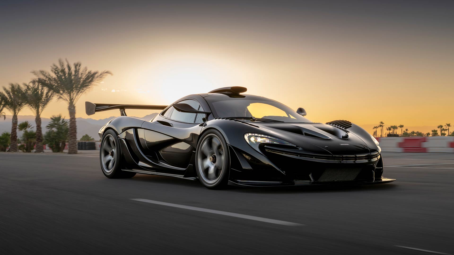 2014 McLaren P1 GT by Lanzante