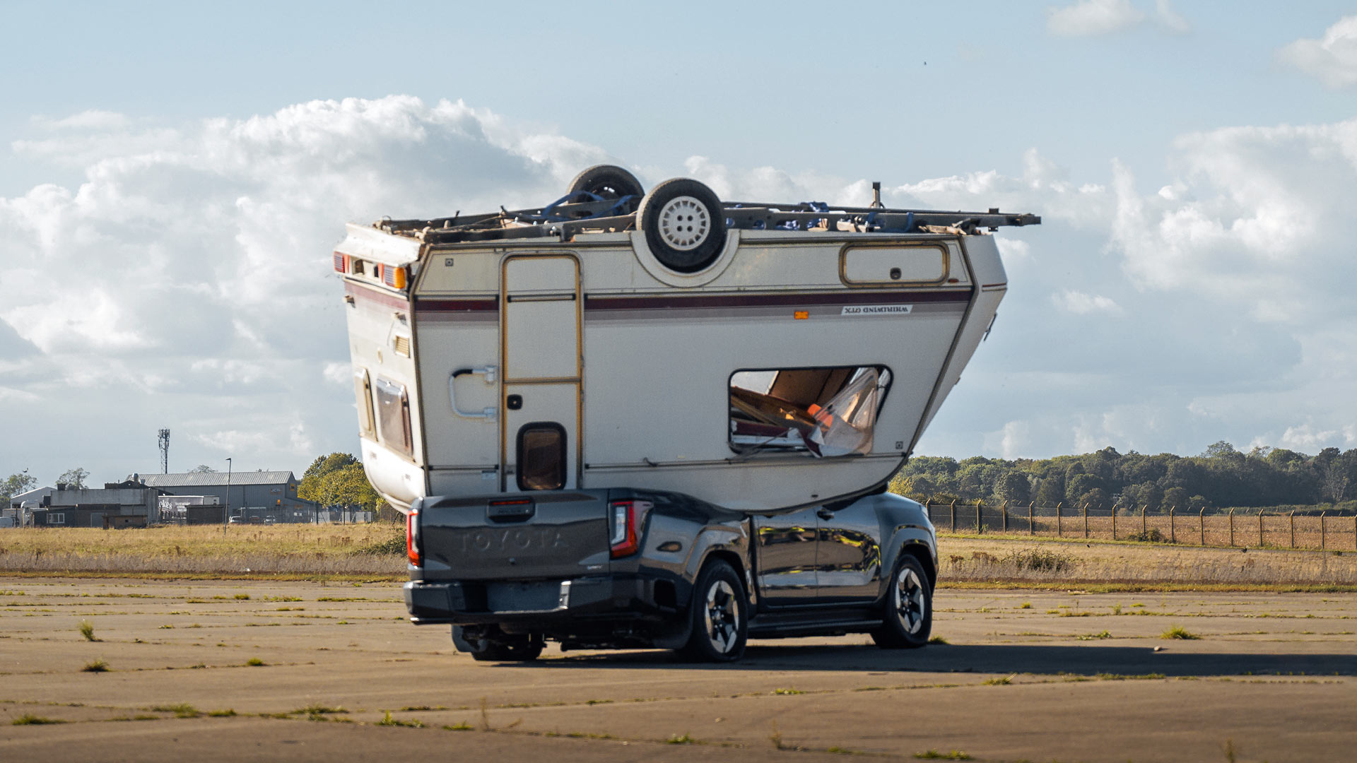 2026 Toyota Hilux Caravan Drop