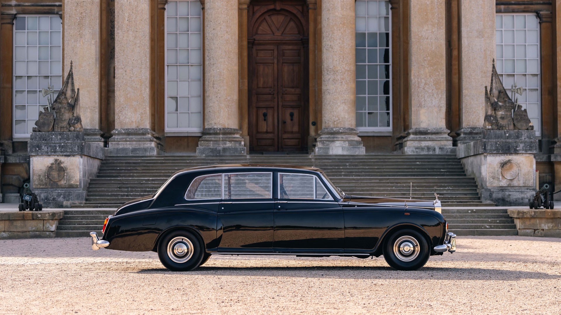 Electrogenic London City Rolls-Royce EV