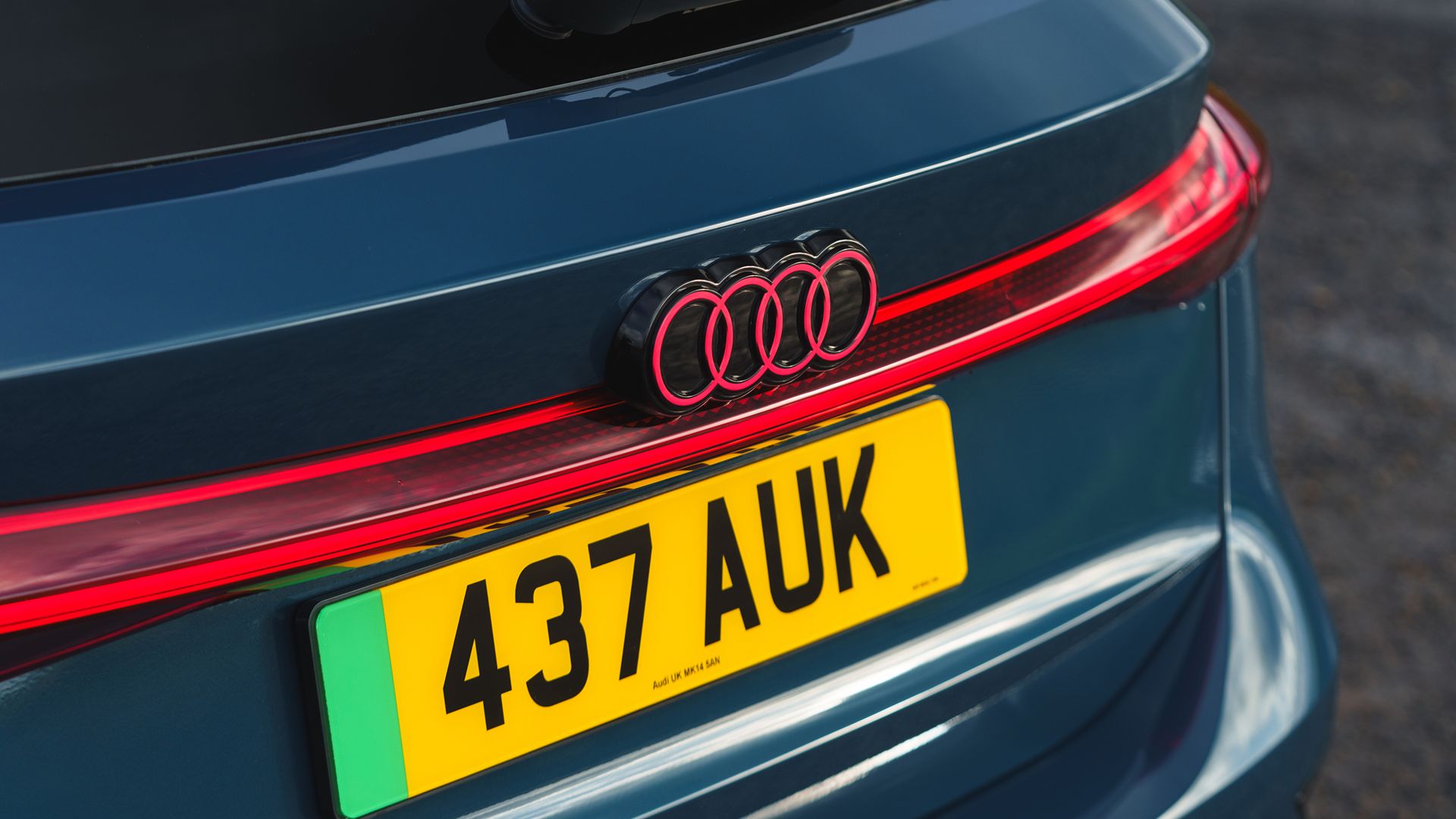 Audi A6 Avant E-Tron