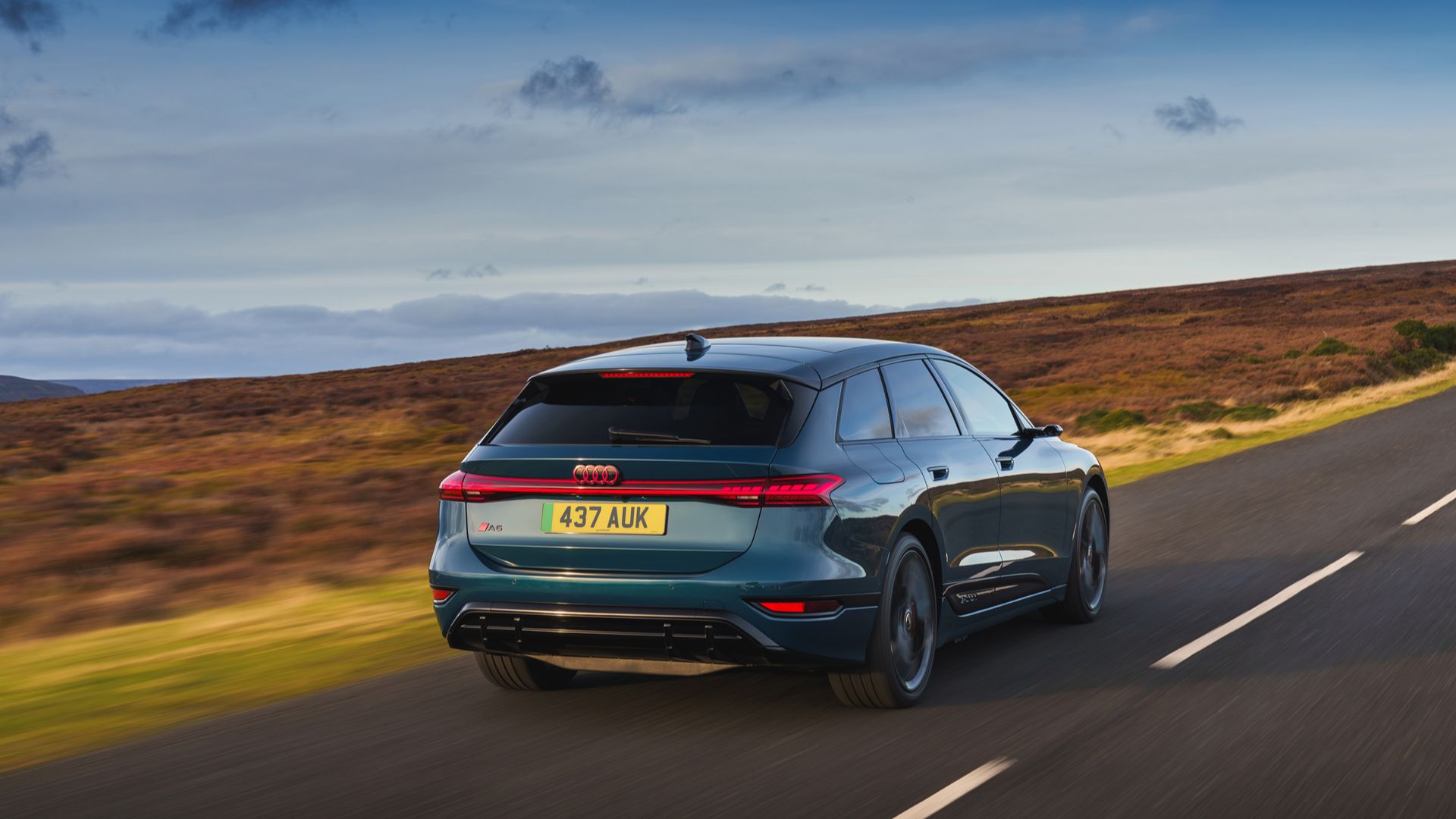 Audi A6 Avant E-Tron