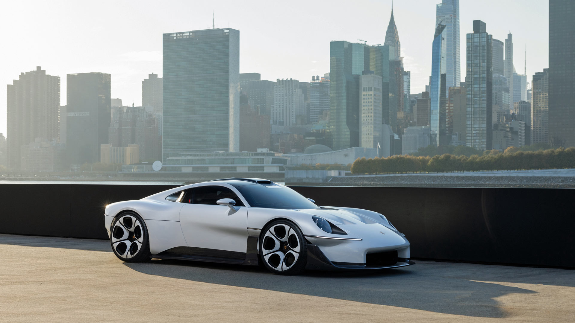 Porsche Mission S: mid-engined supercar debuts in New York